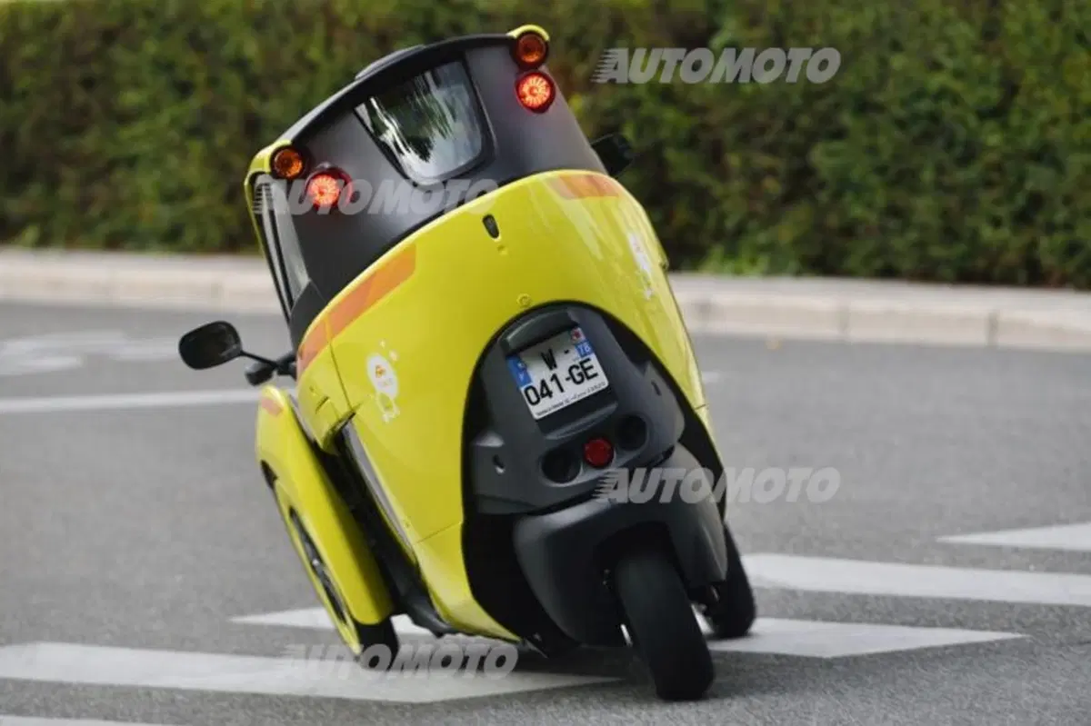 Toyota i-Road (114)