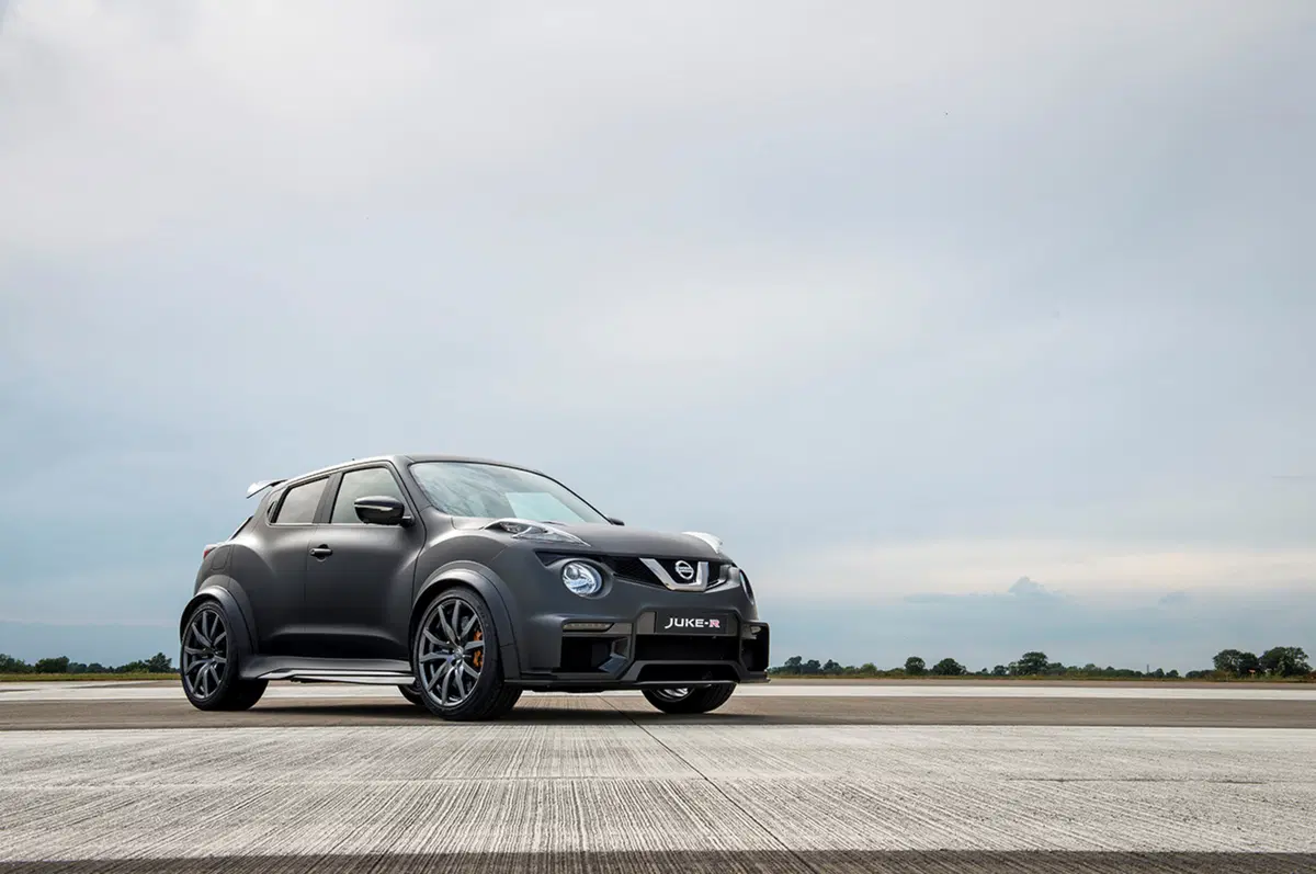 Nissan Juke-R: ecco la supercar travestita da crossover