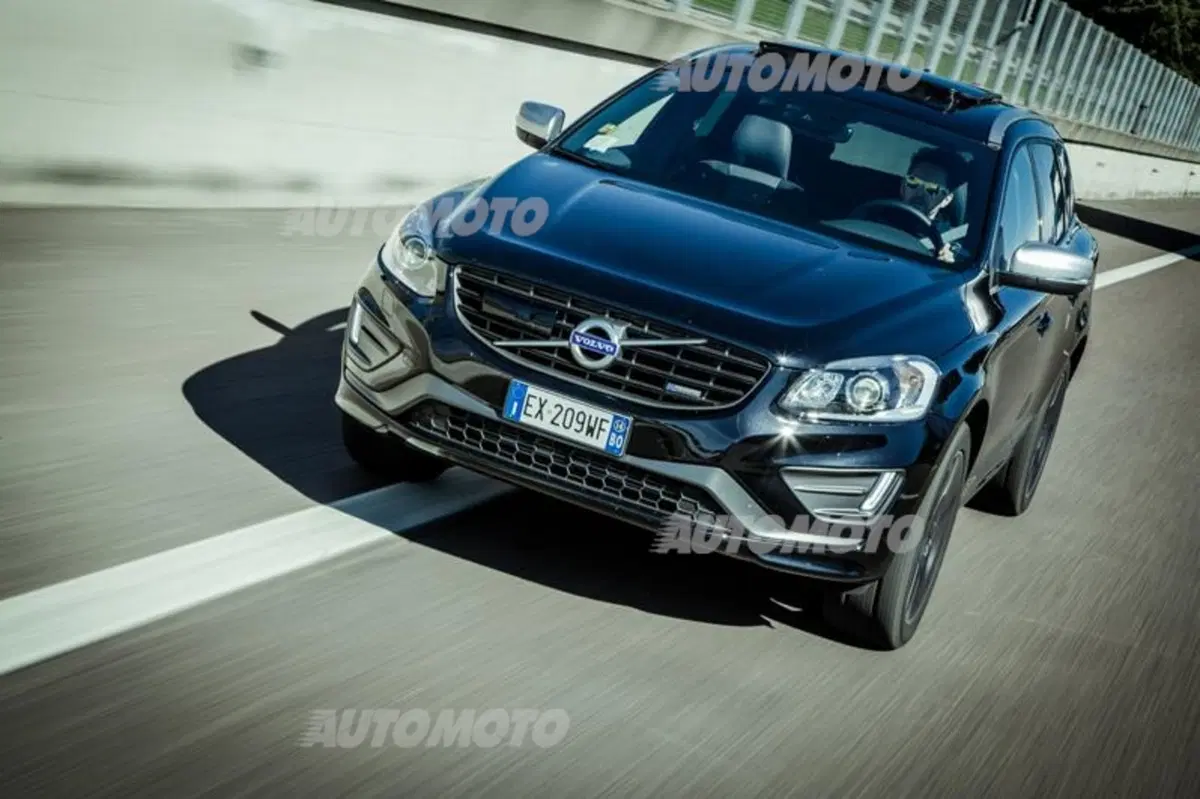 Volvo XC60 R-Design (10)