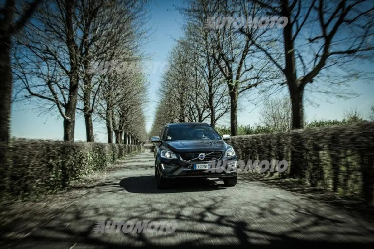 Volvo XC60 R-Design (14)