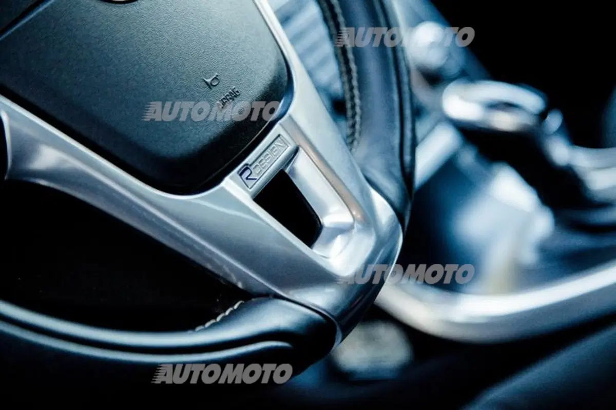 Volvo XC60 R-Design (22)