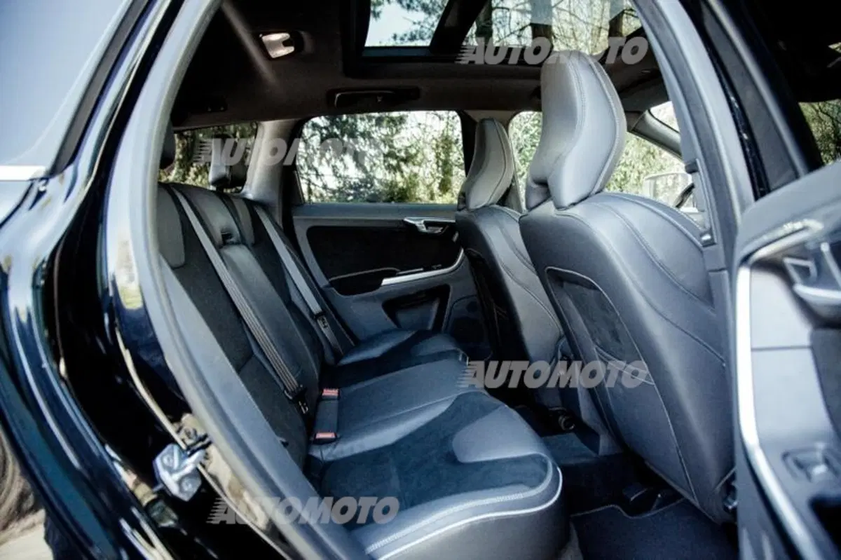 Volvo XC60 R-Design (30)