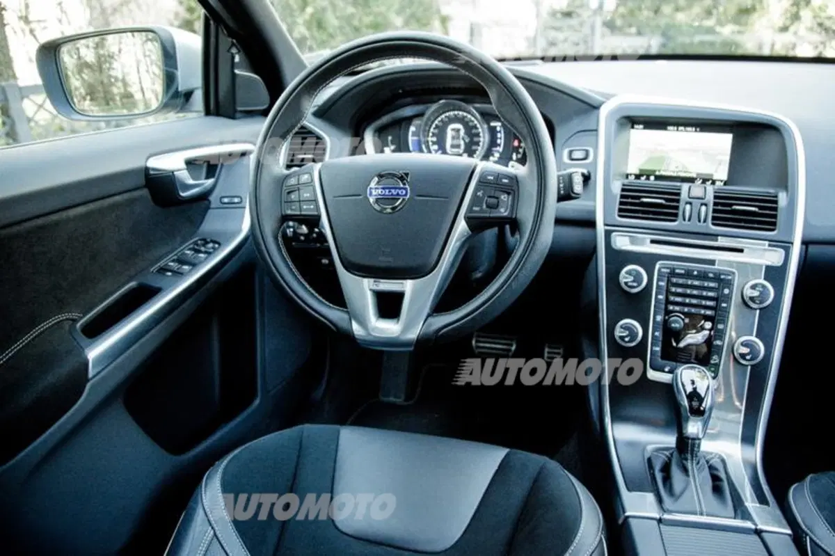 Volvo XC60 R-Design (34)