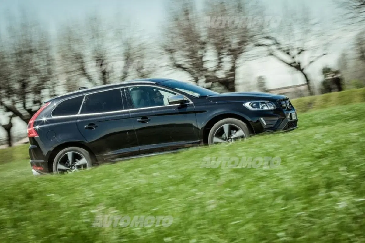 Volvo XC60 R-Design (48)