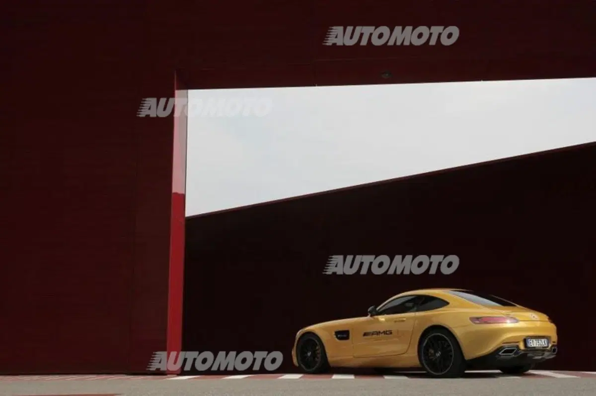Mercedes-AMG, emozioni in movimento (3)