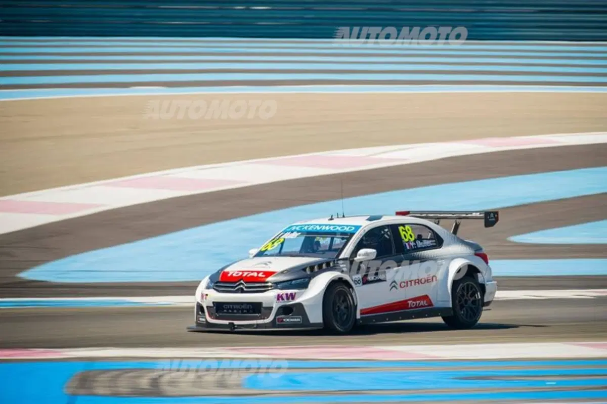 WTCC 2015, qualfiche Francia: pole per Loeb (16)