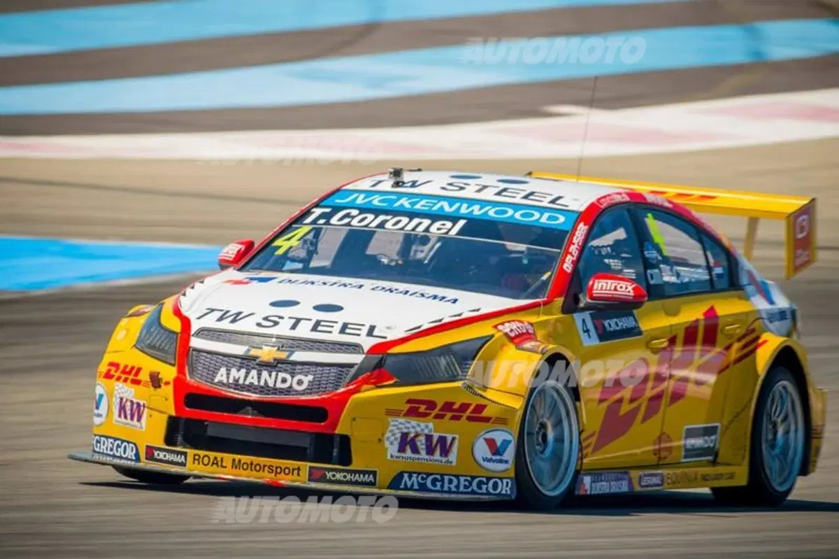 WTCC 2015, qualfiche Francia: pole per Loeb (17)