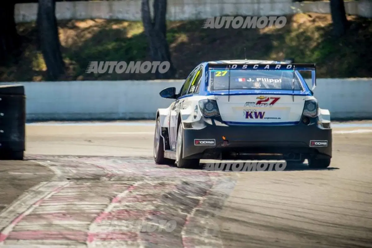 WTCC 2015, qualfiche Francia: pole per Loeb (21)