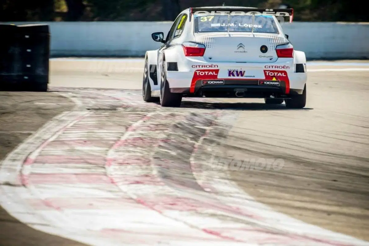 WTCC 2015, qualfiche Francia: pole per Loeb (23)