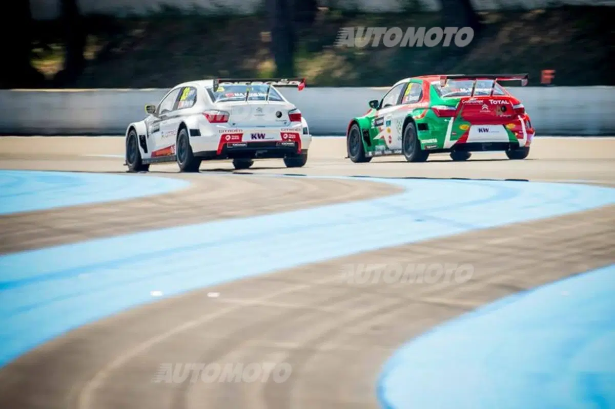 WTCC 2015, qualfiche Francia: pole per Loeb (26)