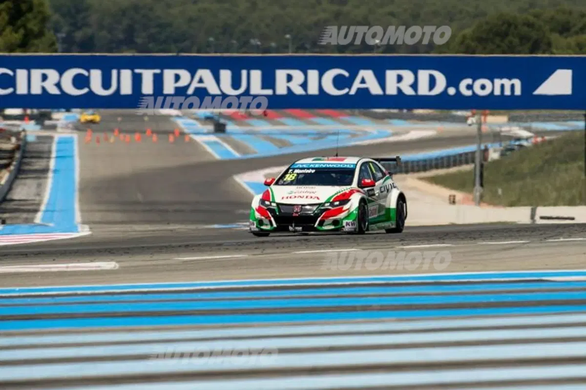WTCC 2015, qualfiche Francia: pole per Loeb (27)