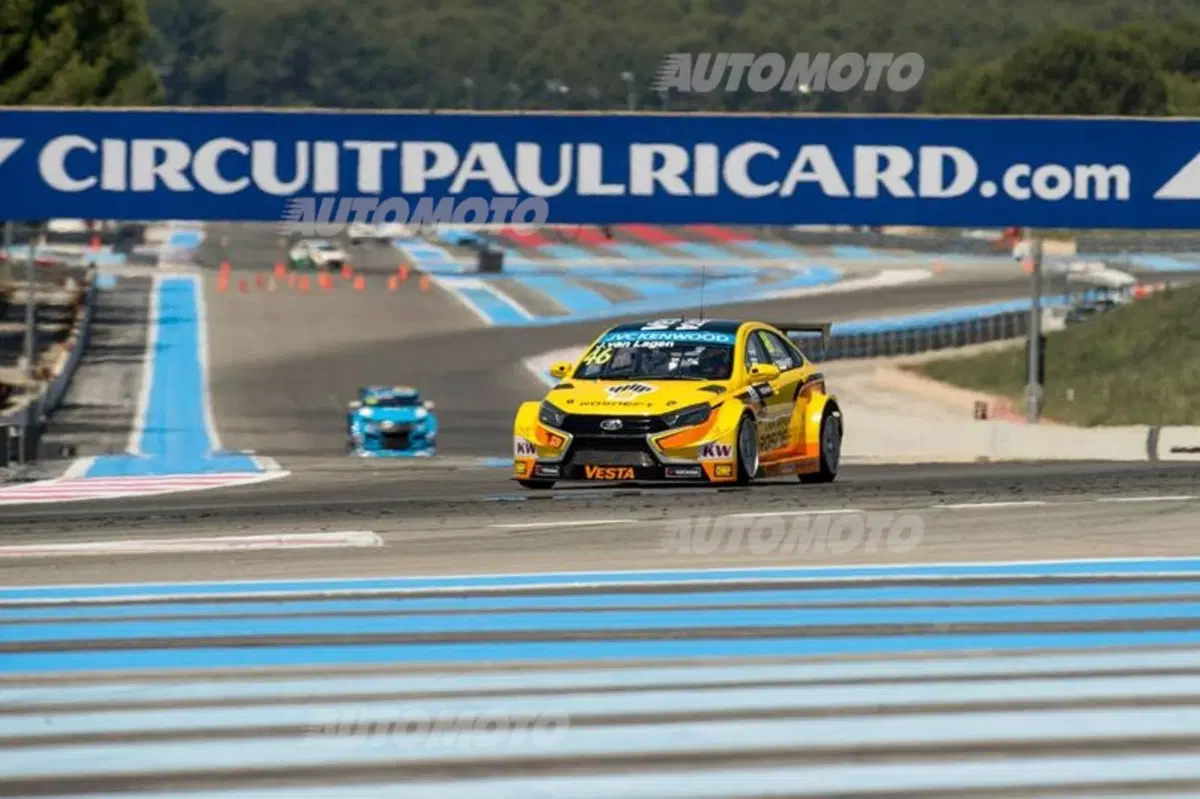 WTCC 2015, qualfiche Francia: pole per Loeb (28)