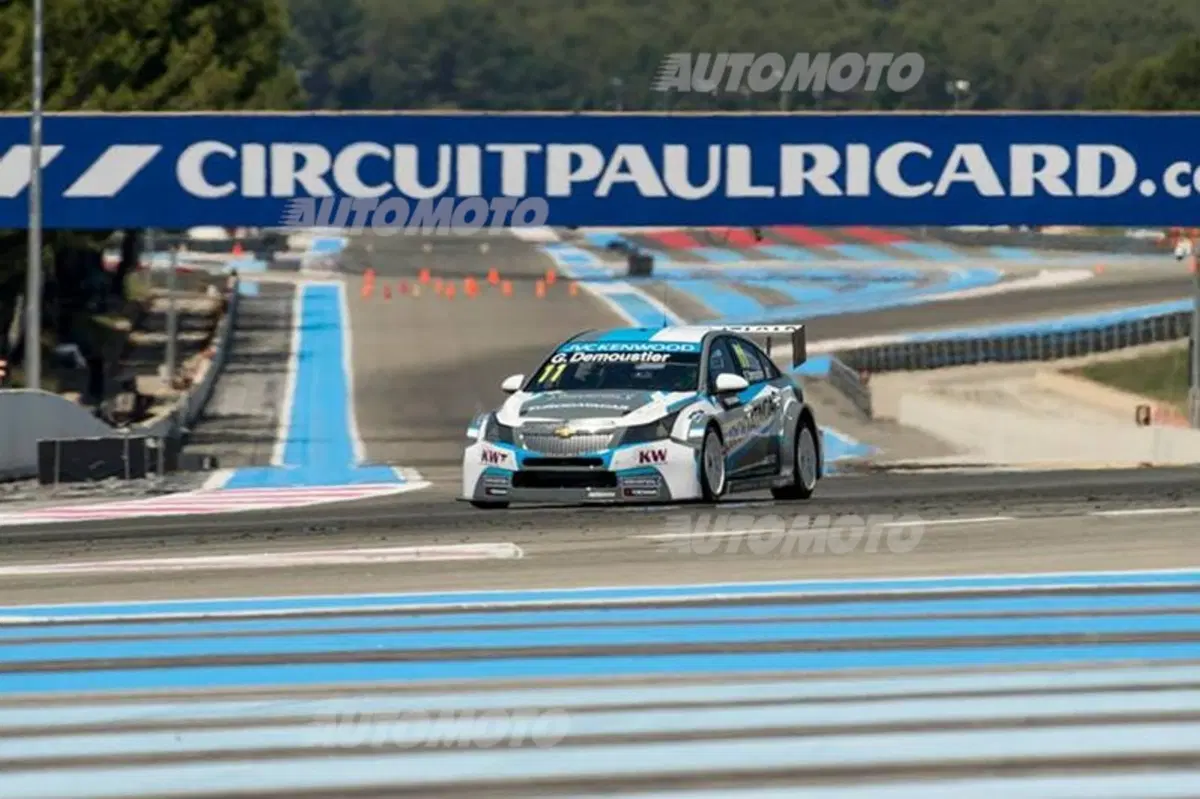 WTCC 2015, qualfiche Francia: pole per Loeb (30)
