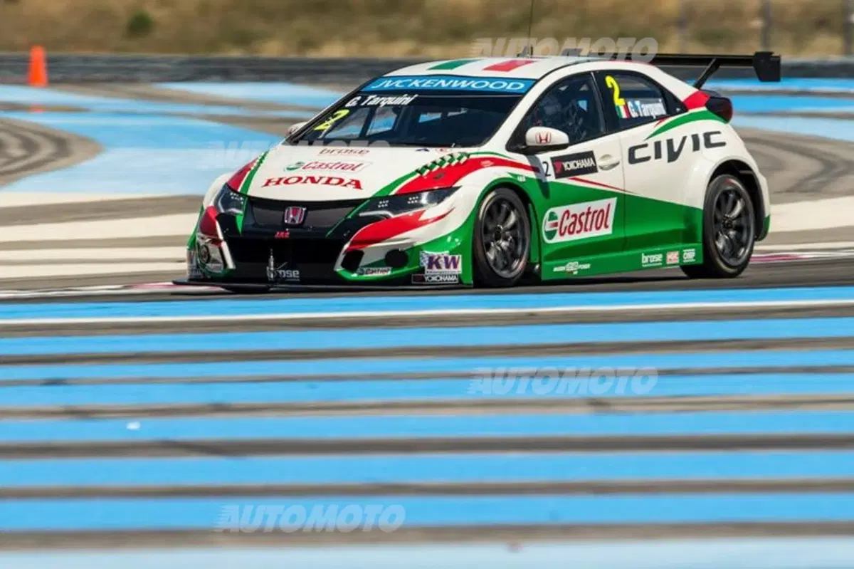 WTCC 2015, qualfiche Francia: pole per Loeb (33)