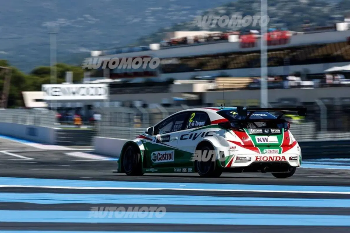 WTCC 2015, Francia: vincono Loeb e López (15)