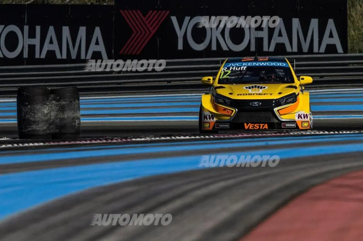 WTCC 2015, Francia: vincono Loeb e López (28)