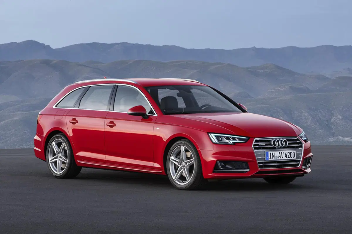 Audi A4: ecco la nuova berlina e Avant dei quattro anelli (2)