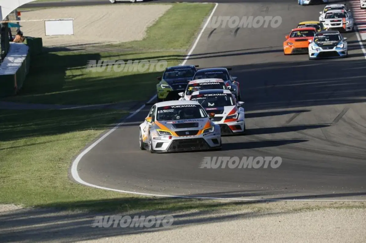 Seat Leon Cupra Cup, Imola: Perucca secondo in gara 2! (18)
