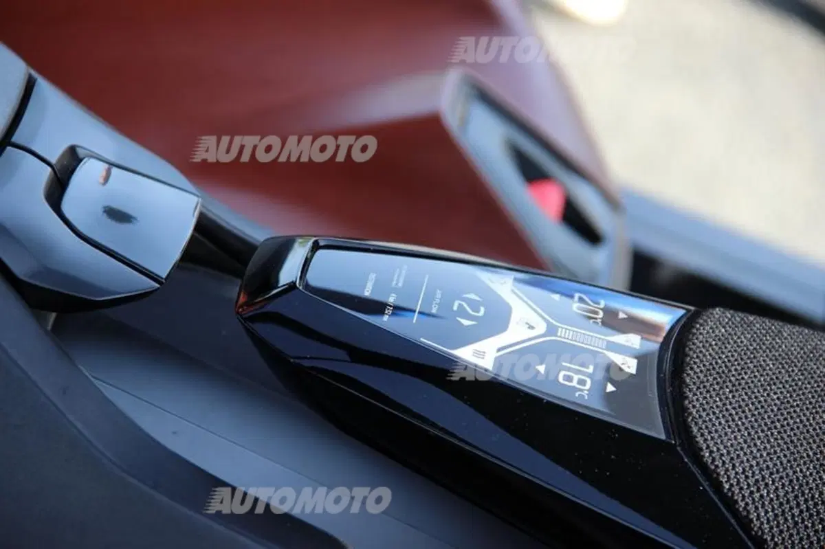 Peugeot Exalt e Quartz concept [video] (25)