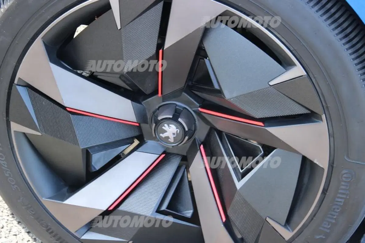 Peugeot Exalt e Quartz concept [video] (29)
