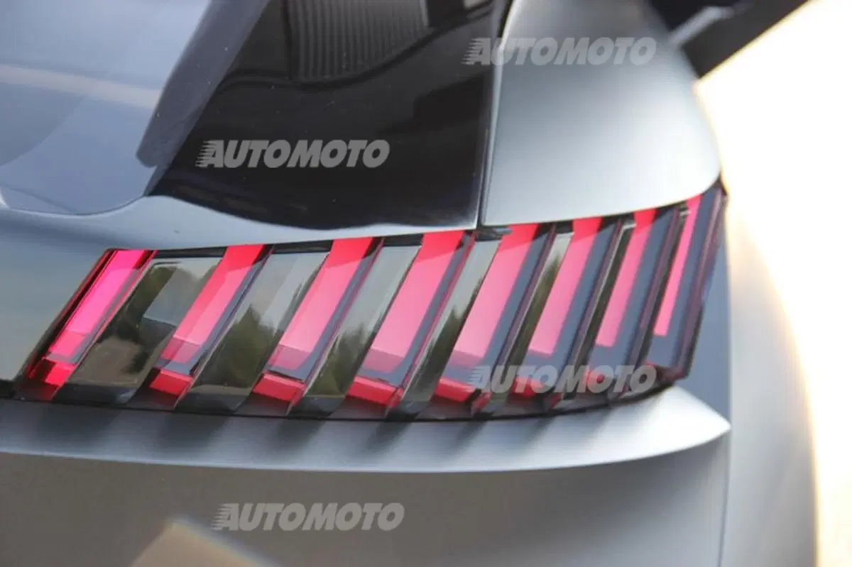 Peugeot Exalt e Quartz concept [video] (31)