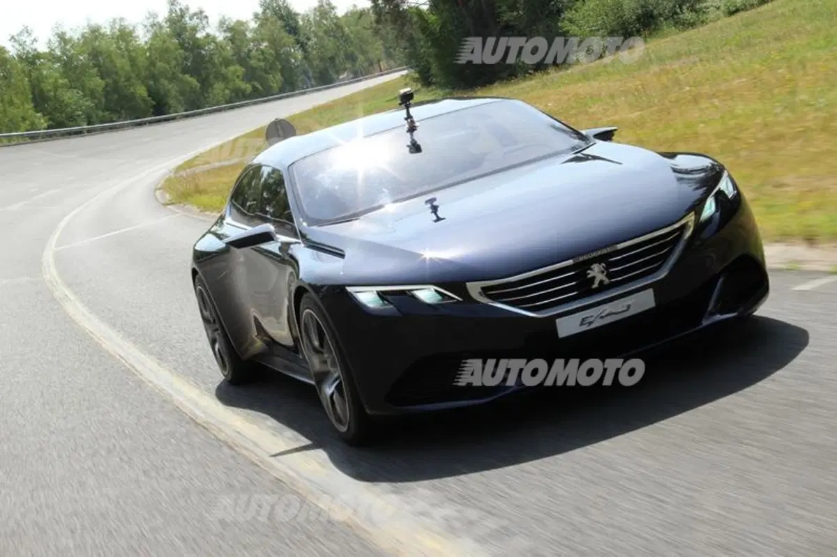 Peugeot Exalt e Quartz concept [video] (52)