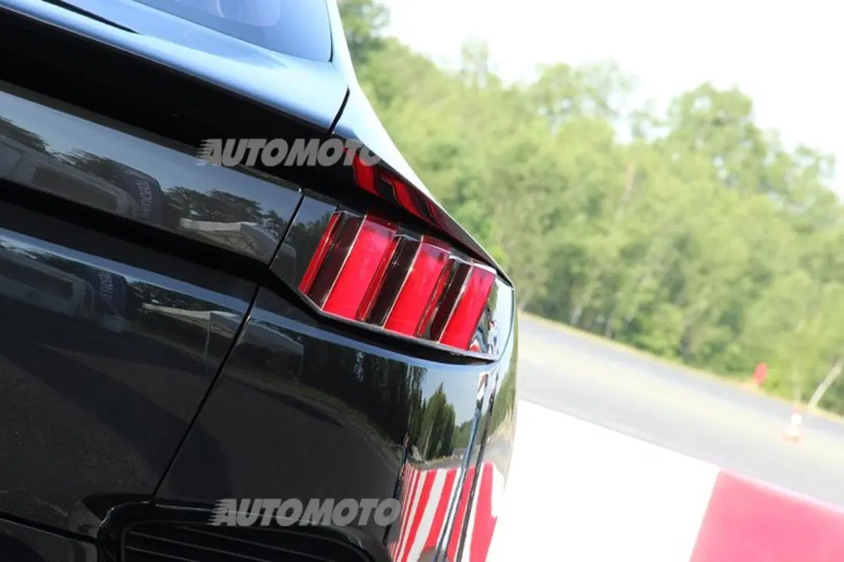 Peugeot Exalt e Quartz concept [video] (78)