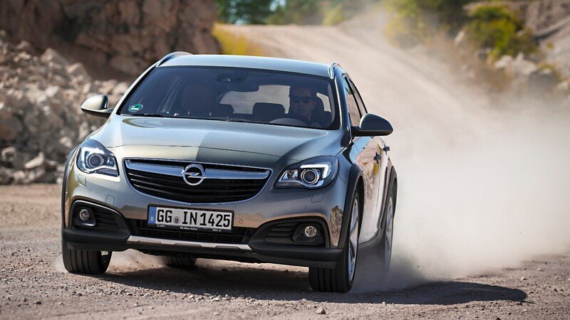Opel Insignia, i nuovi diesel 1.6 CDTI sostituiscono i 2.0