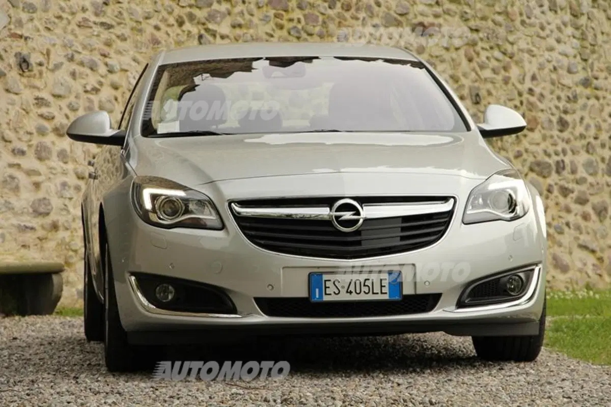 Opel Insignia, i nuovi diesel 1.6 CDTI sostituiscono i 2.0