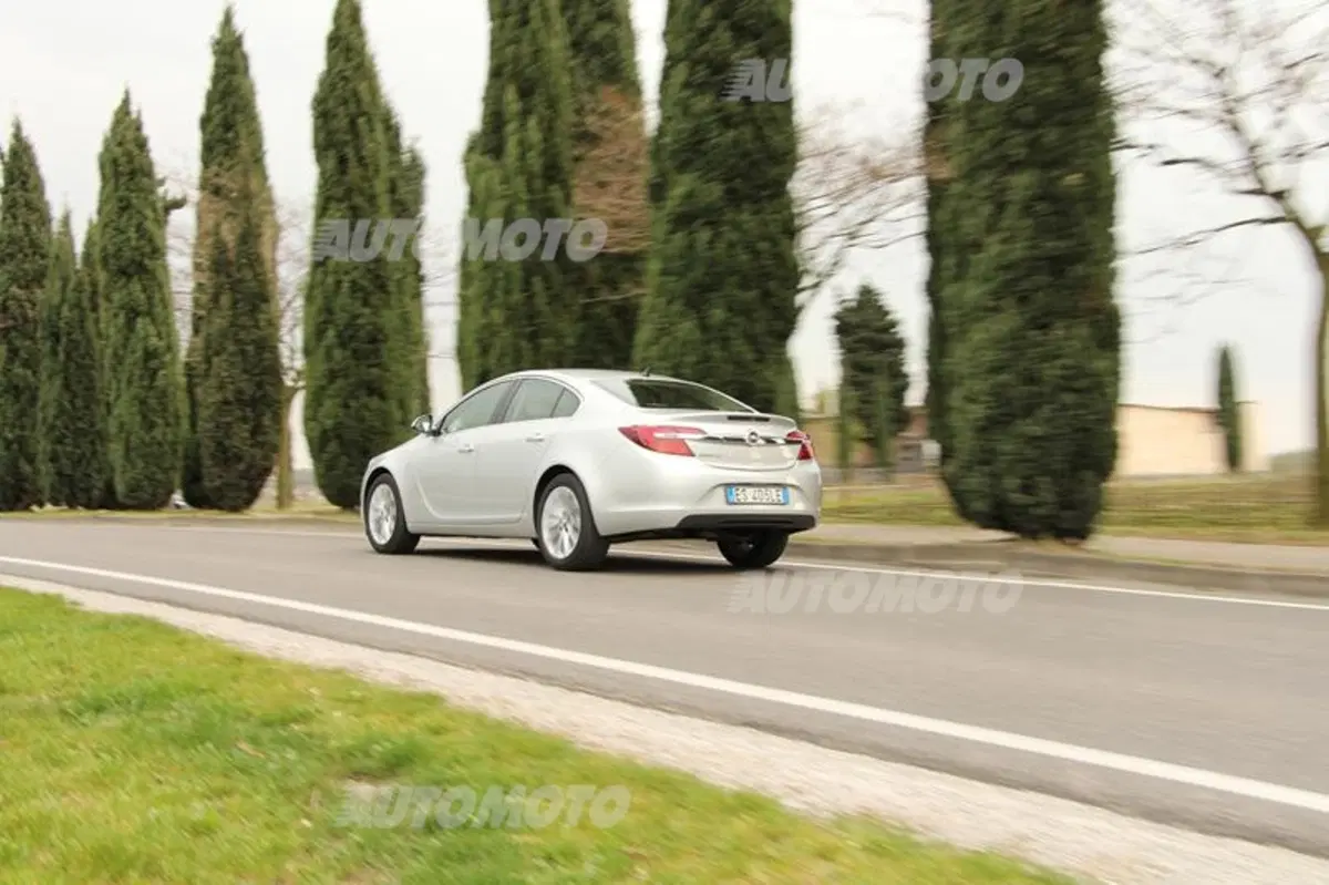 Opel Insignia, i nuovi diesel 1.6 CDTI sostituiscono i 2.0 (9)