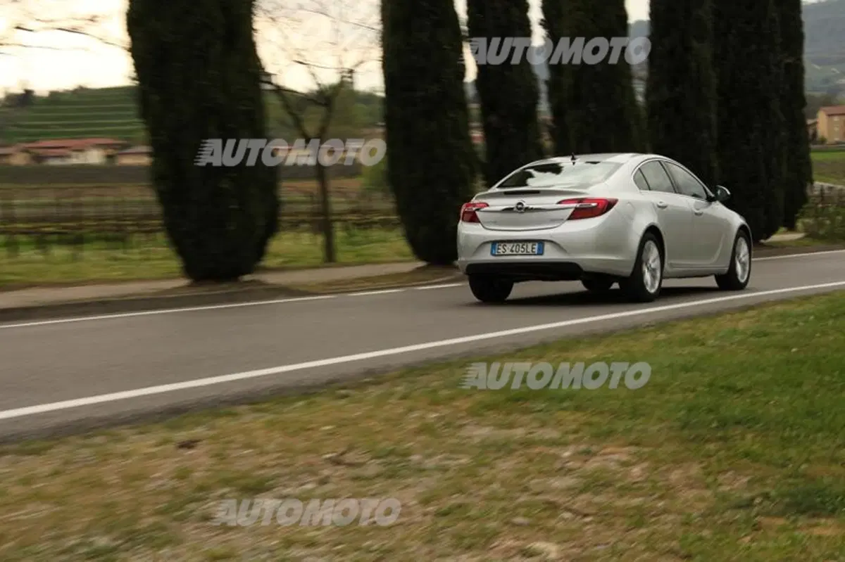 Opel Insignia, i nuovi diesel 1.6 CDTI sostituiscono i 2.0 (10)