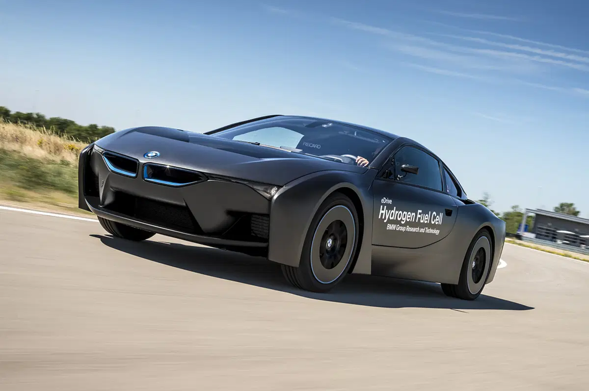 BMW Innovation Days: un futuro tra ibrido e idrogeno (2)