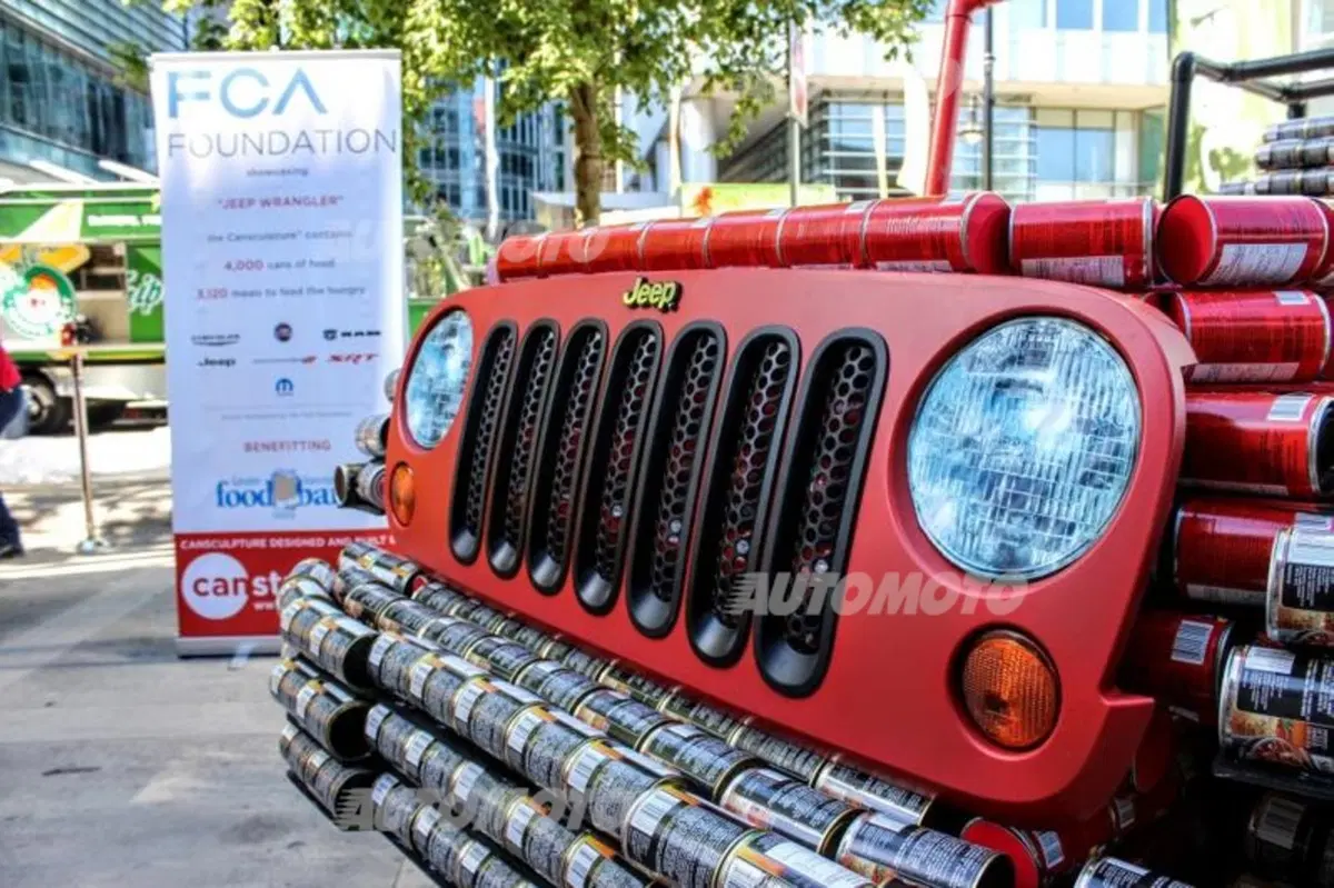 Una Jeep Wrangler costruita con... lattine (7)