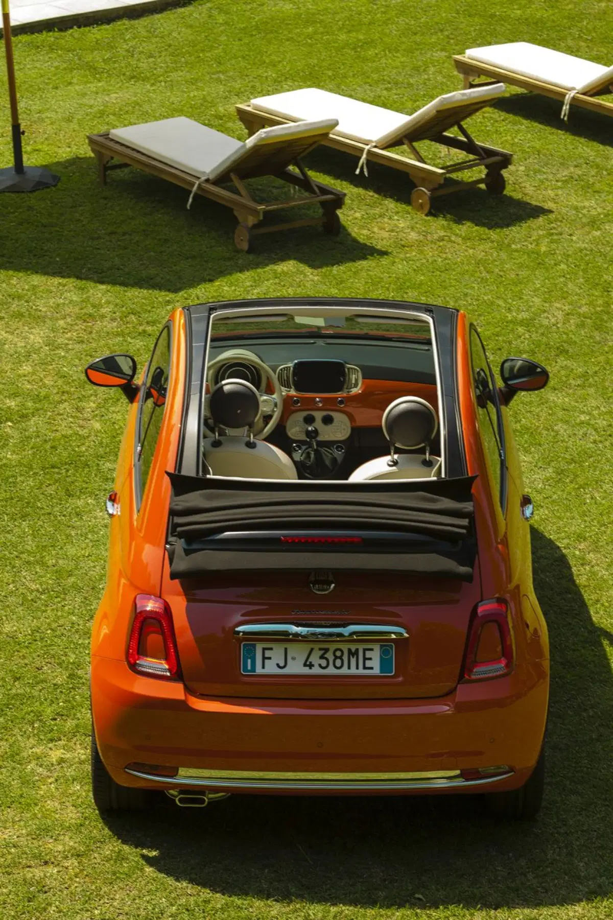 Fiat 500 Anniversario, omaggio agli anni '60 (11)