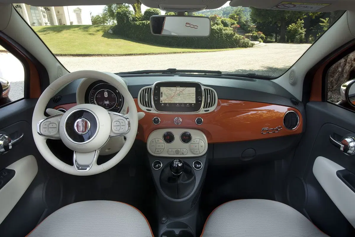Fiat 500 Anniversario, omaggio agli anni '60 (15)