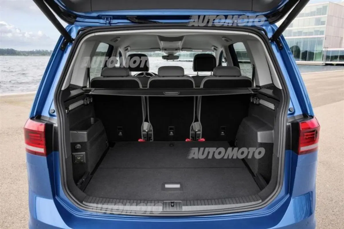 Nuova Volkswagen Touran (15)