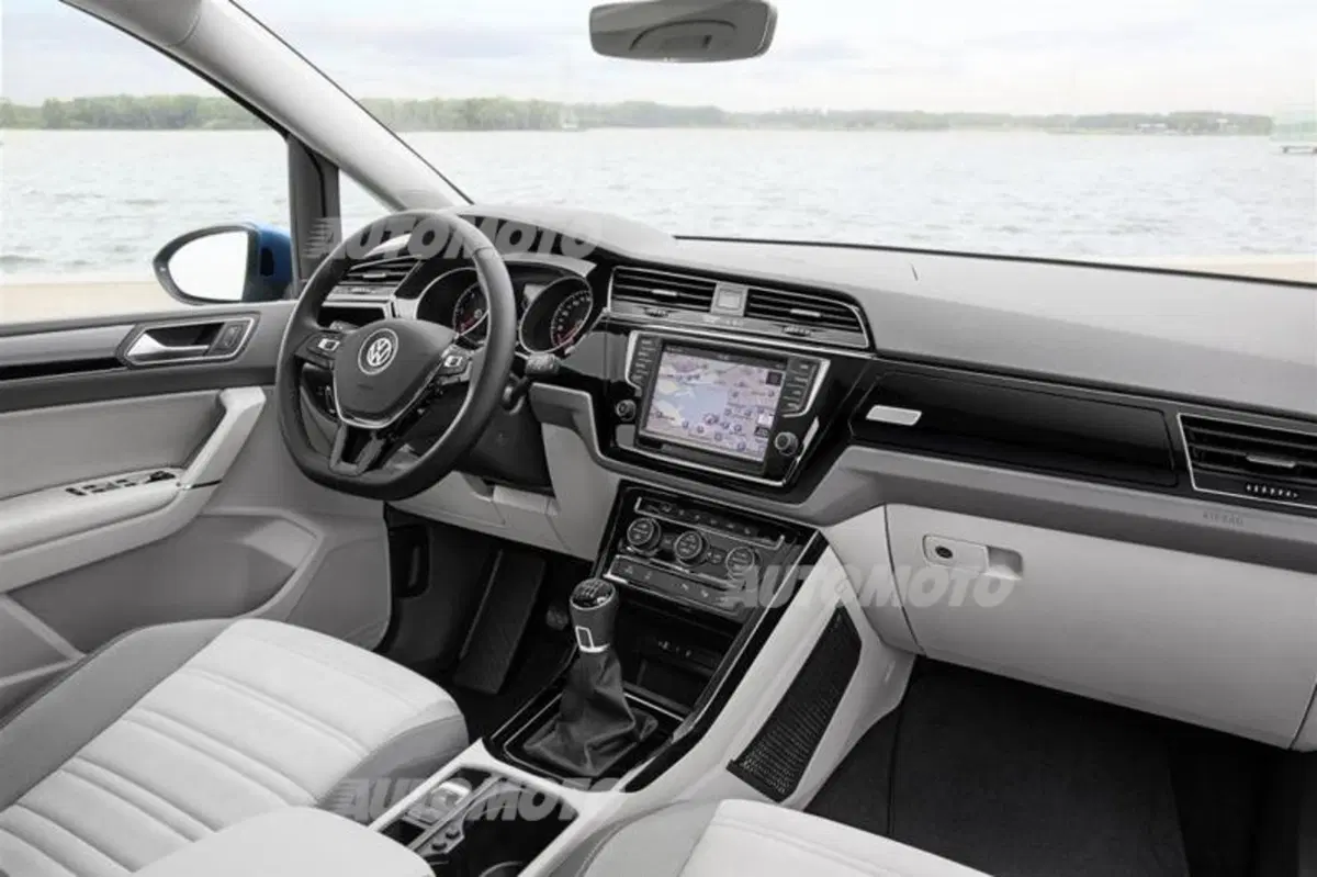 Nuova Volkswagen Touran (20)