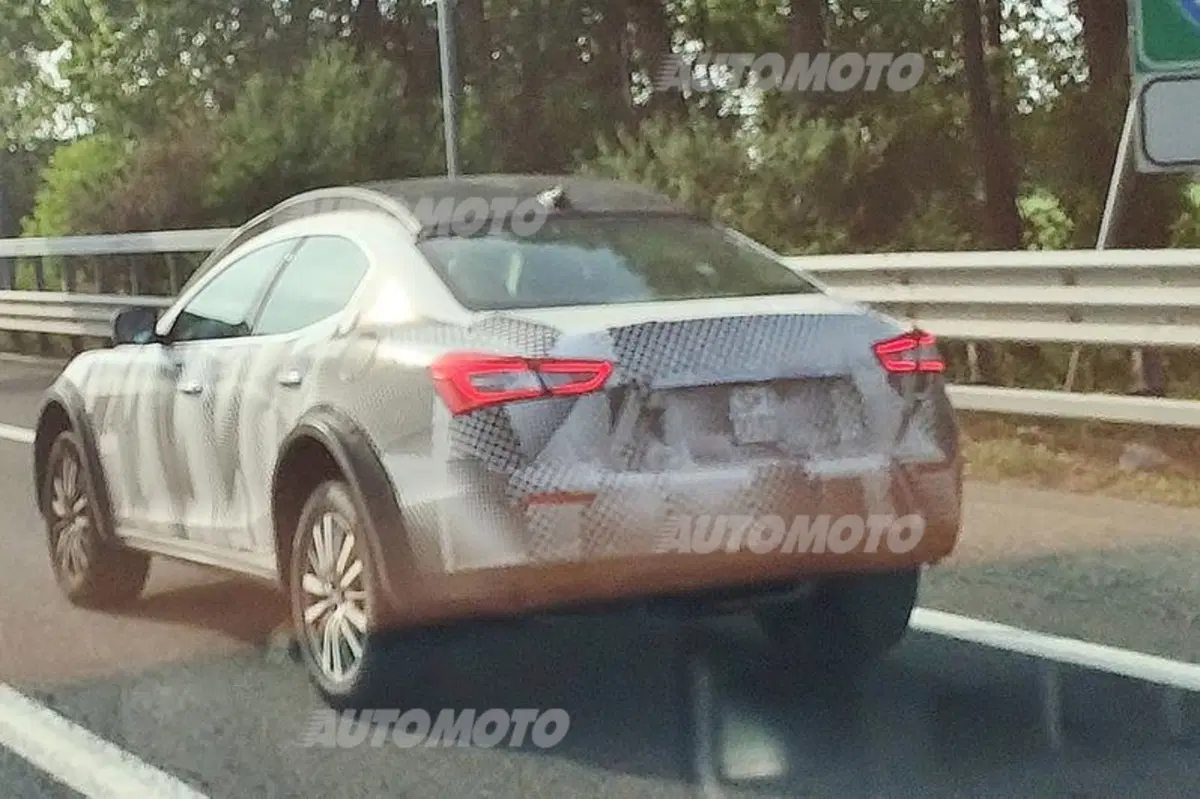 Maserati Levante, vestirà Ermenegildo Zegna (10)