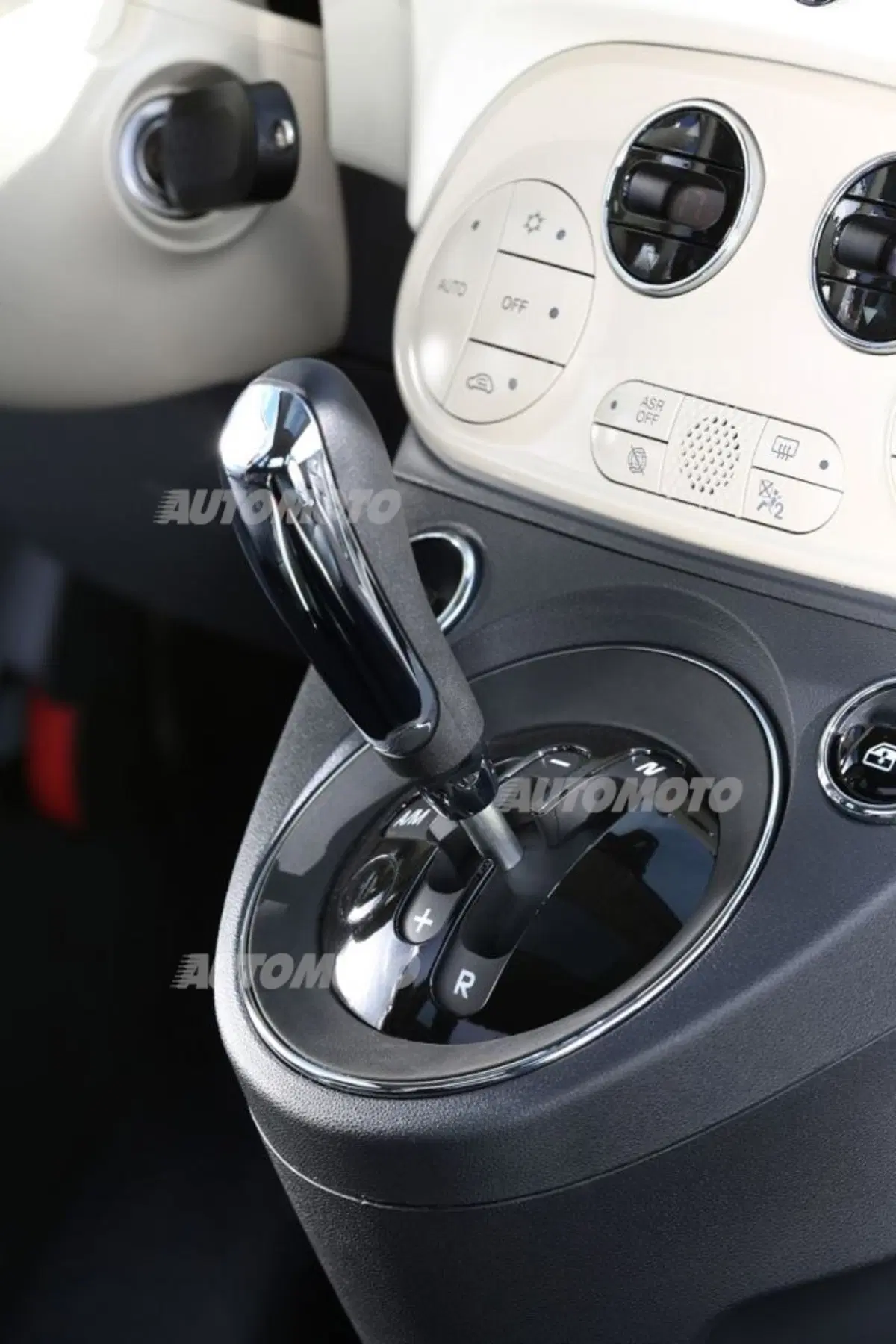Fiat 500 restyling (49)
