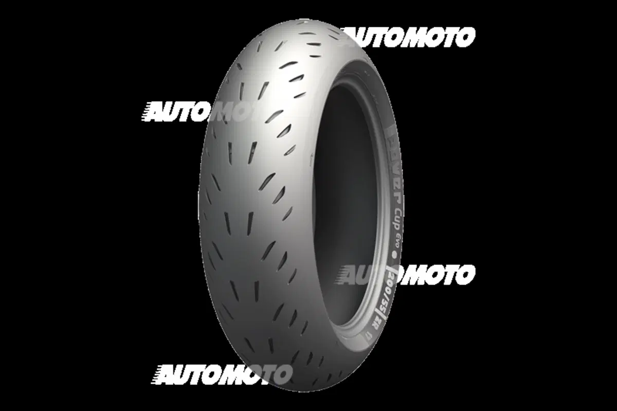 Michelin, mobilità a 360°: dalle auto alle moto(GP) fino... alle suole! (20)