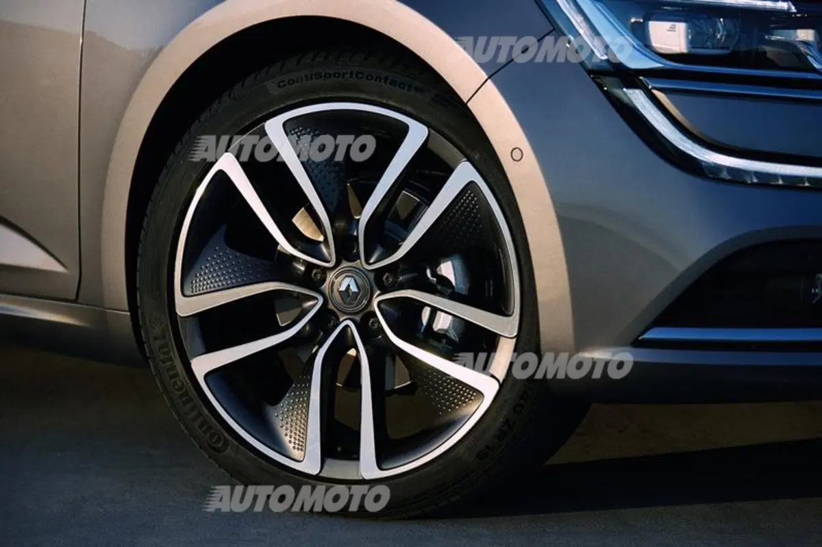 Renault Talisman, Van den Acker: «Dovevamo creare effetto WOW!» (3)