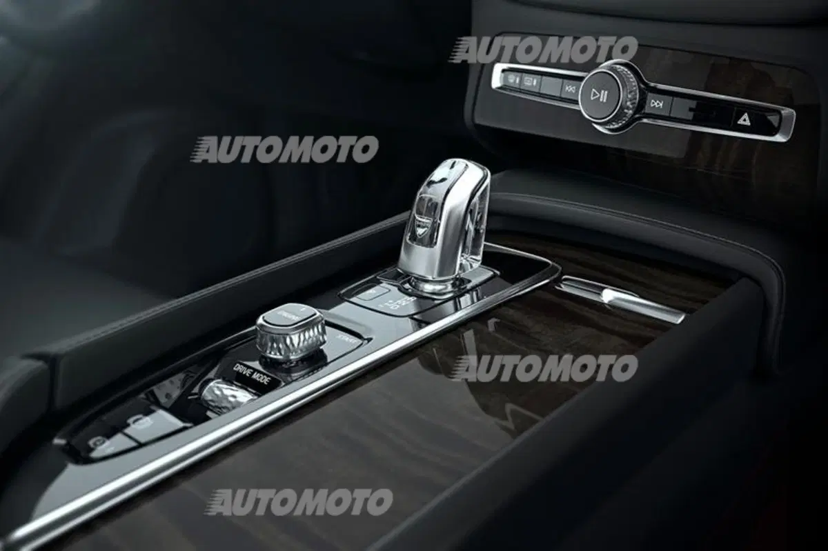 Nuova Volvo XC90 (16)