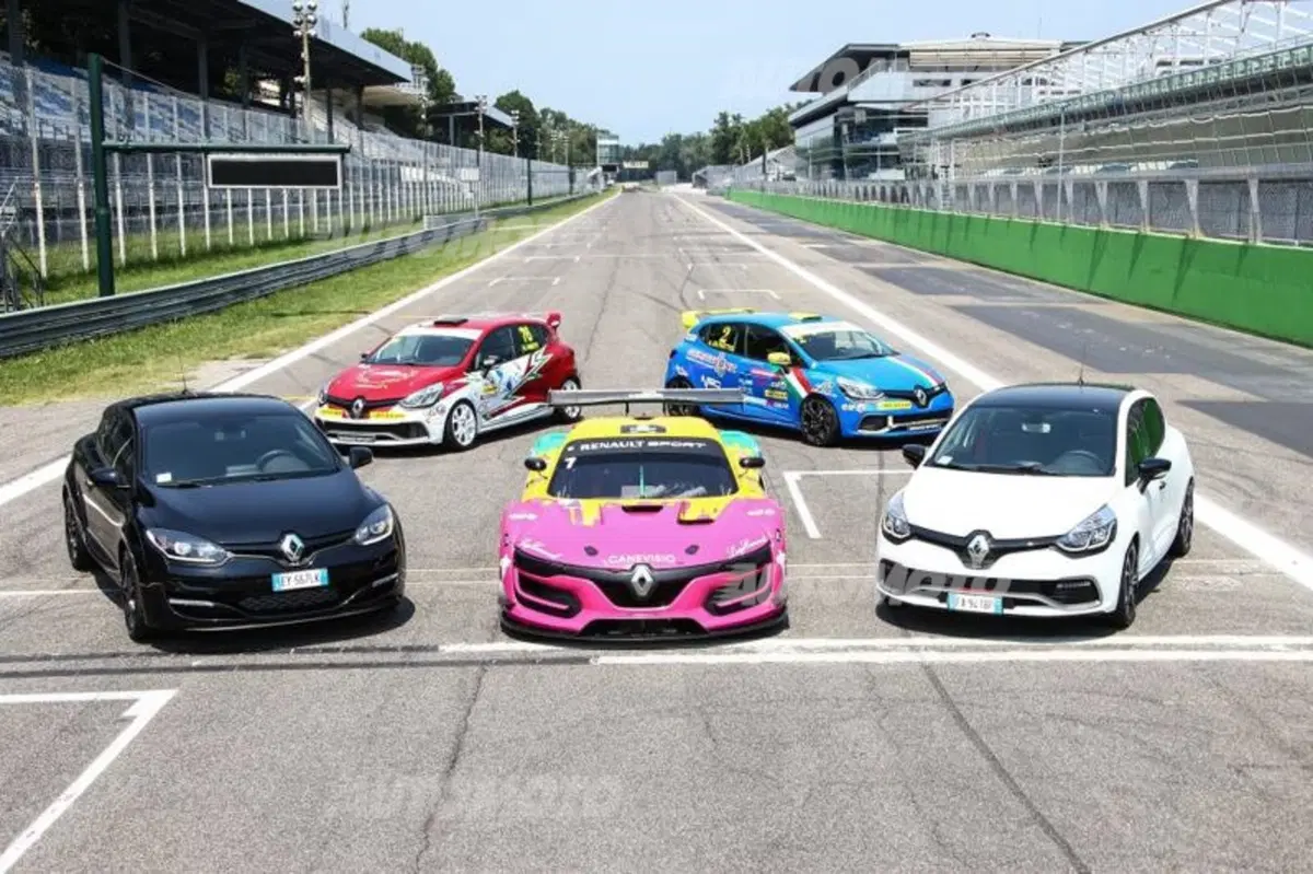 Renault R.S. 01, Filippo Zanier: «A Spa abbiamo dato 5 secondi alle GT3...»