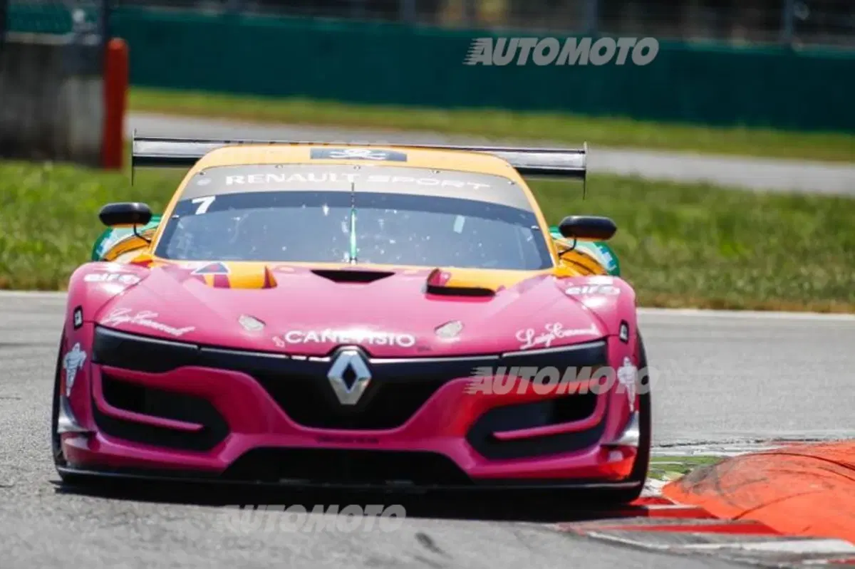 Renault R.S. 01, Filippo Zanier: «A Spa abbiamo dato 5 secondi alle GT3...» (3)