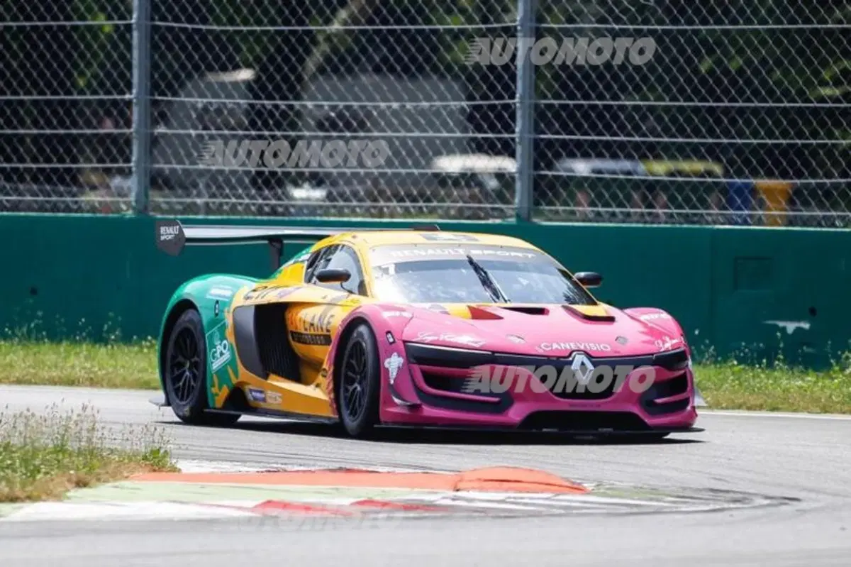 Renault R.S. 01, Filippo Zanier: «A Spa abbiamo dato 5 secondi alle GT3...» (7)