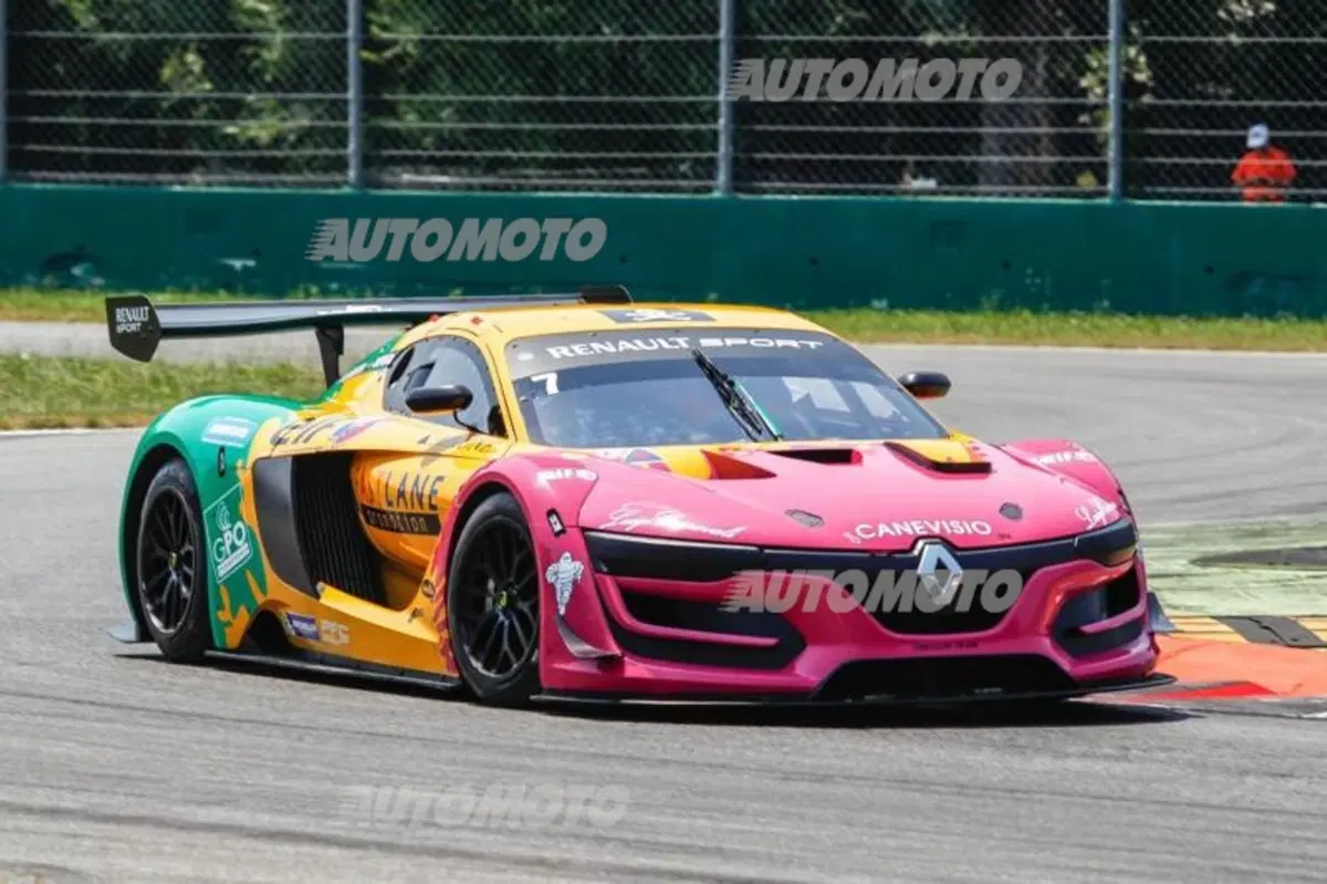 Renault R.S. 01, Filippo Zanier: «A Spa abbiamo dato 5 secondi alle GT3...» (15)