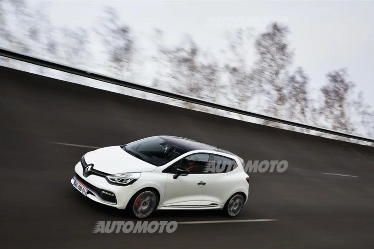 Renault Clio R.S. 220 EDC Trophy (10)