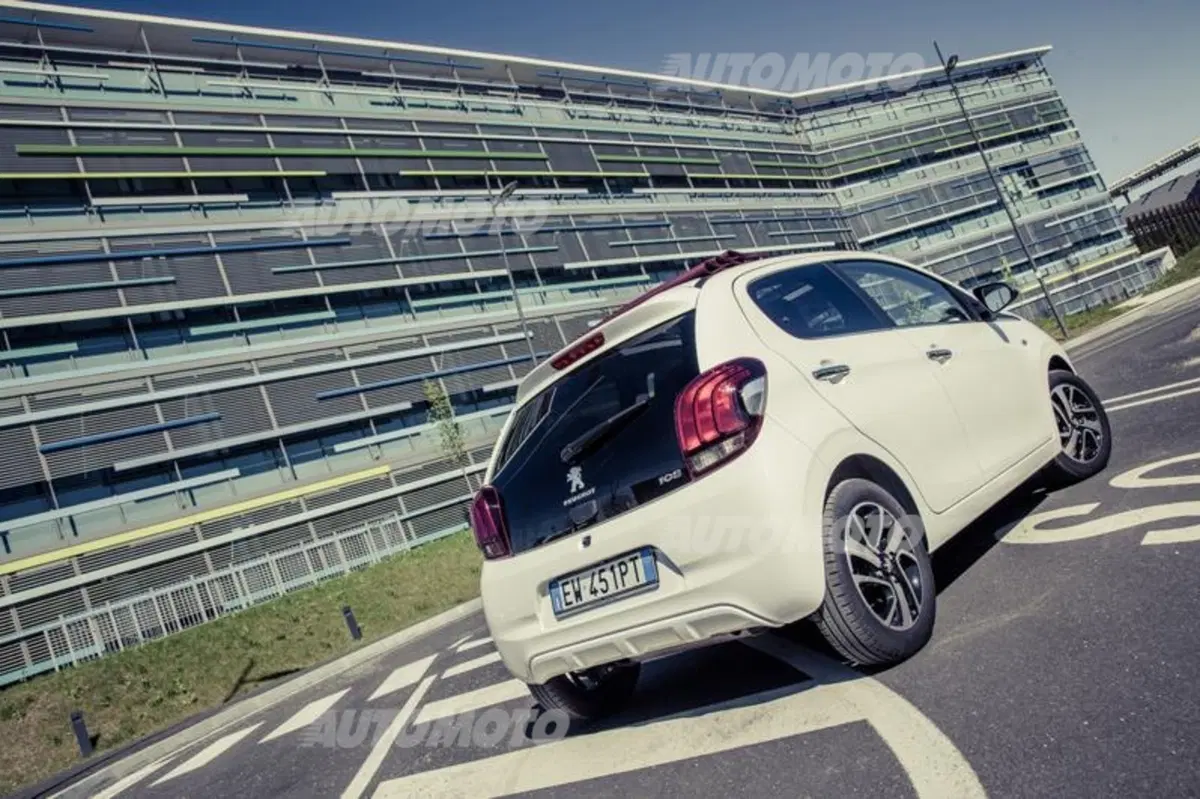 Peugeot 108 Top: praticità chic [VIDEO] (7)