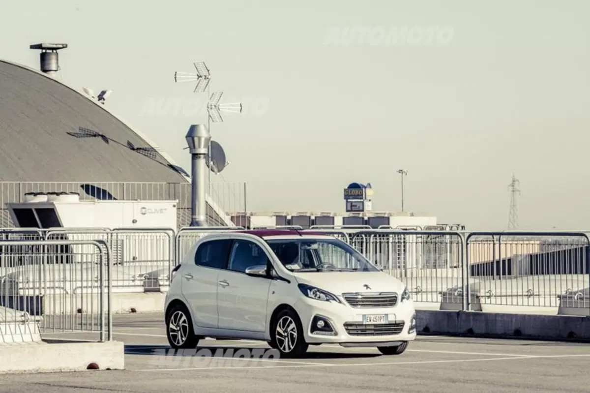 Peugeot 108 Top: praticità chic [VIDEO] (9)