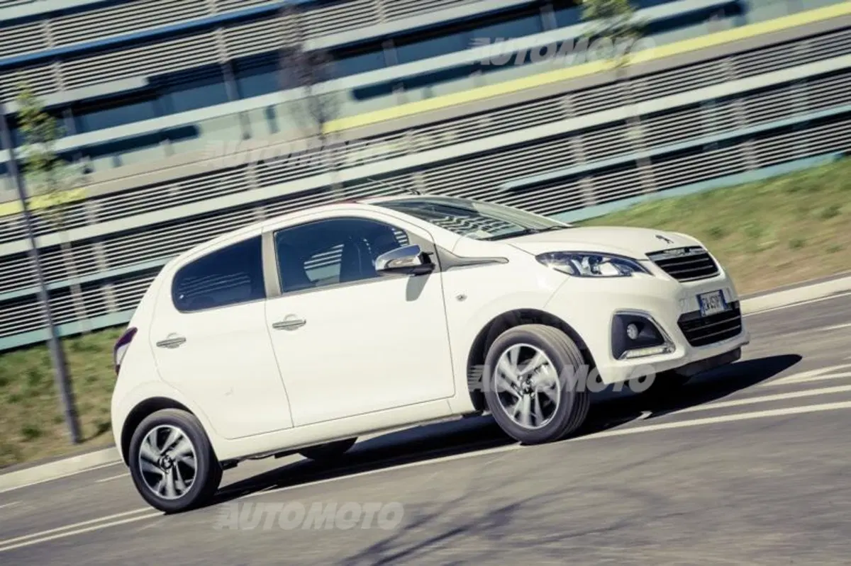 Peugeot 108 Top: praticità chic [VIDEO] (20)